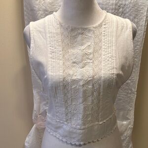 Free People Ivory Floral Lace Blouse with Open back - size Medium